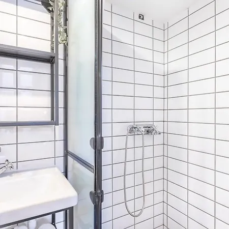Very Center - Modern - Cute *